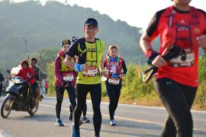 BIB: 1700, 1532, 1427
                            <button type="button" onclick="openModal(6834530)" class="btn btn-primary btn-sm float-right btn-popup" data-toggle="modal" data-target=".modal-high-quality">
                        <i class="fas fa-shopping-cart"></i> Add to Cart
                    </button>
                                            <button type="button" onclick="isThisMe(6834530, true)" class="btn btn-success btn-sm float-right btn-popup btn-isme hidden" data-toggle="tooltip" data-placement="bottom" title="นี่คือรูปของคุณใช่ไหม คลิกที่นี่เพื่อเอาเข้าอัลบั้ม">
                        <i class="fas fa-plus"></i> Add to album
                    </button>
                    <button type="button" onclick="isThisMe(6834530, false)" class="btn btn-warning btn-sm float-right btn-popup btn-isnotme hidden">
                        <i class="fas fa-ban"></i> Remove from album
                    </button>